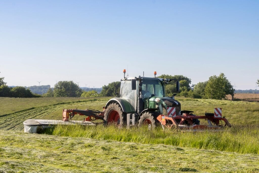 IOTvision Traktor am Feld